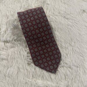 Brooks Brothers mens burgundy square geo patten necktie Pure Silk Timeless